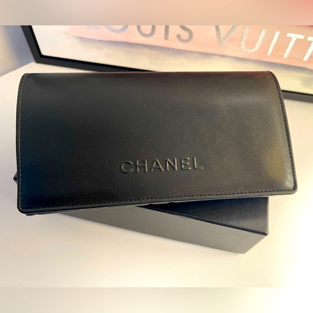 Chanel Sunglasses Case Holder